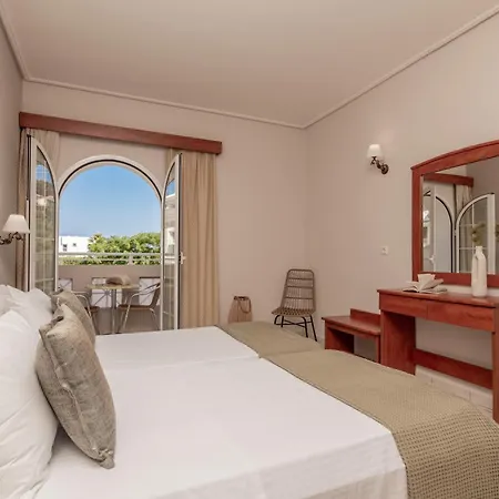 Daisy Hotel 2*